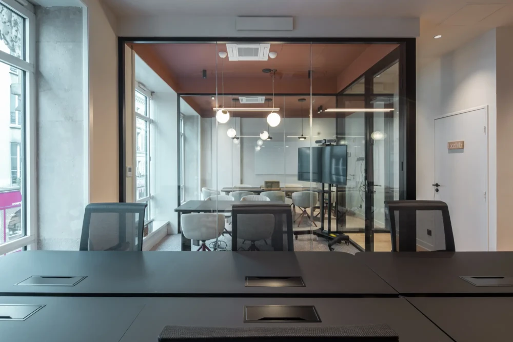 Espace indépendant - 75010 - 20 postes - 15500€