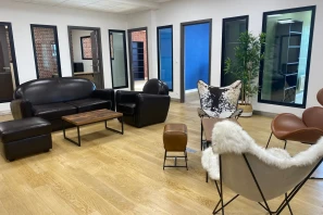 Bureau privé - 93160 - 6 postes - 1600€