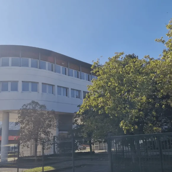 Bureau privé 19 m² 4 postes Location bureau Rue de l'Industrie Varces-Allières-et-Risset 38760 - photo 2