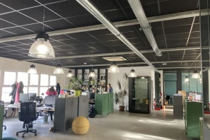 Open Space - 93100 - 3 postes - 230€