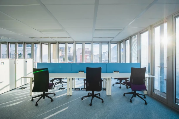 Bureau privé - 75020 - 6 postes - 3078€