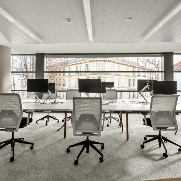 Espace indépendant 1 214 m² 150 postes Location bureau Rue d'Héliopolis Paris 75017 - photo 9