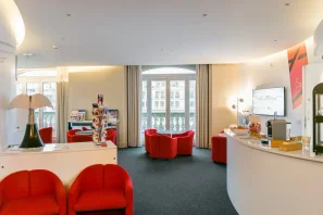 Bureau privé - 75008 - 3 postes - 2200€