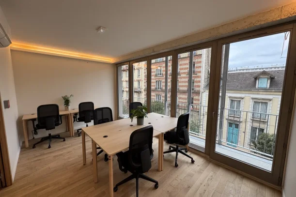 Bureau privé - 92120 - 6 postes - 2750€