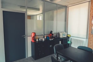 Bureau privé - 69100 - 4 postes - 600€