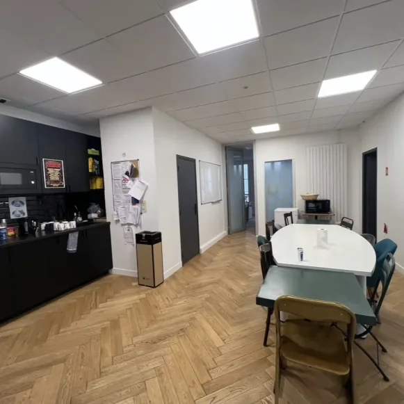 Espace indépendant 120 m² 37 postes Location bureau Rue Royale Paris 75008 - photo 9