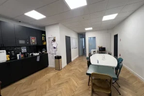 Bureau privé - 75008 - 6 postes - 1800€