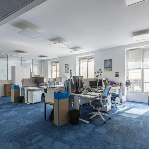 Espace indépendant 250 m² 32 postes Location bureau Rue Taitbout Paris 75009 - photo 3