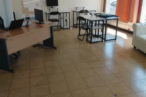 Bureau privé - 76390 - 1 poste - 405€