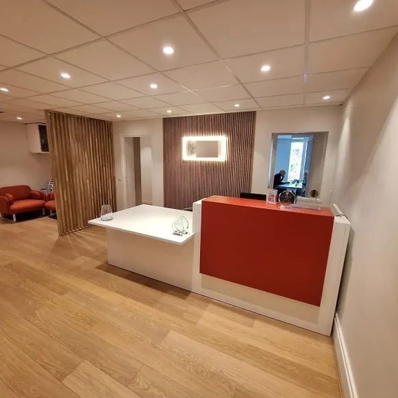 Bureau privé 14 m² 3 postes Location bureau Avenue de Messine Paris 75008 - photo 1