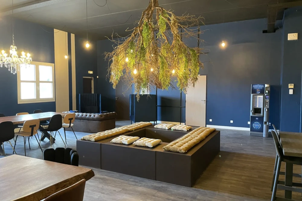 Open Space - 34000 - 18 postes - 249€