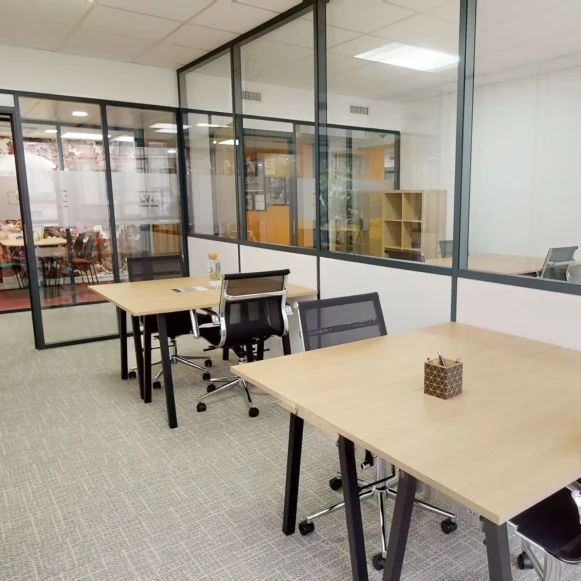 Bureau privé 12 m² 4 postes Location bureau Rue Royale Saint-Cloud 92210 - photo 1