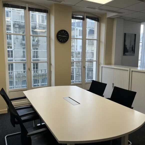 Bureau privé 91 m² 26 postes Coworking Rue de Rennes Paris 75006 - photo 2