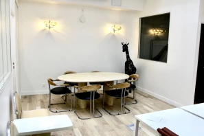 Bureau privé - 75010 - 6 postes - 2900€