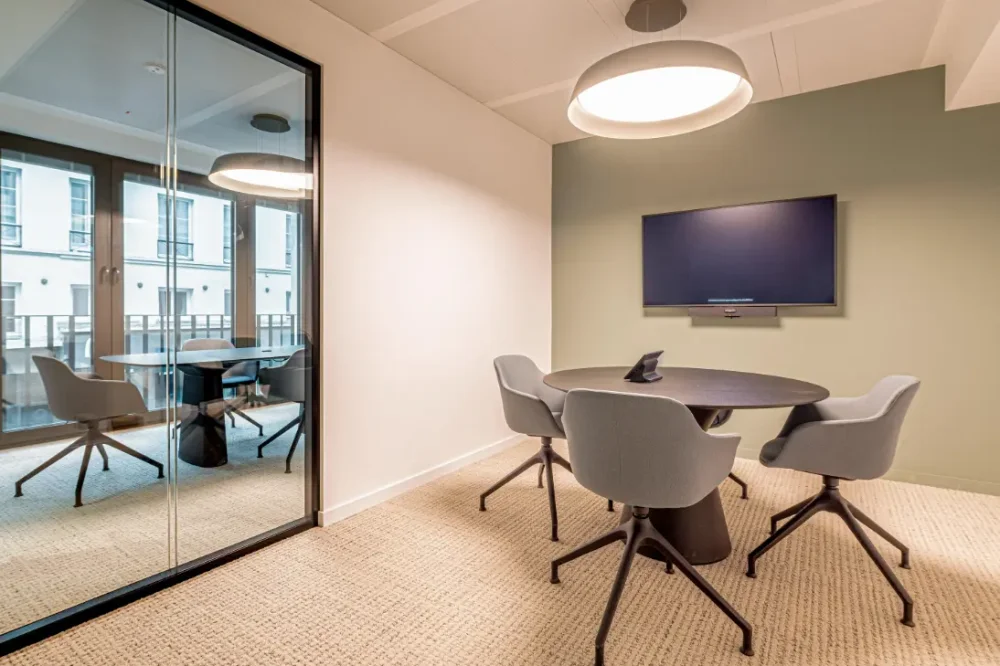 Espace indépendant - 75009 - 134 postes - 109880€