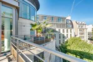 Bureau privé - 75009 - 4 postes - 3200€