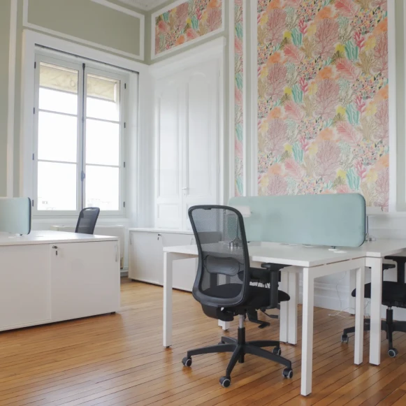 Bureau privé 32 m² 7 postes Coworking Cours du 30 Juillet Bordeaux 33000 - photo 5