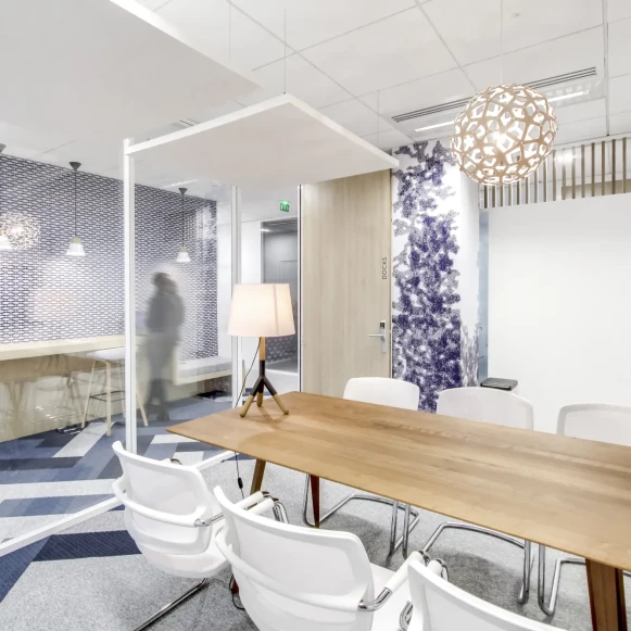 Bureau privé 15 m² 2 postes Location bureau Quai du Lazaret Marseille 13002 - photo 11