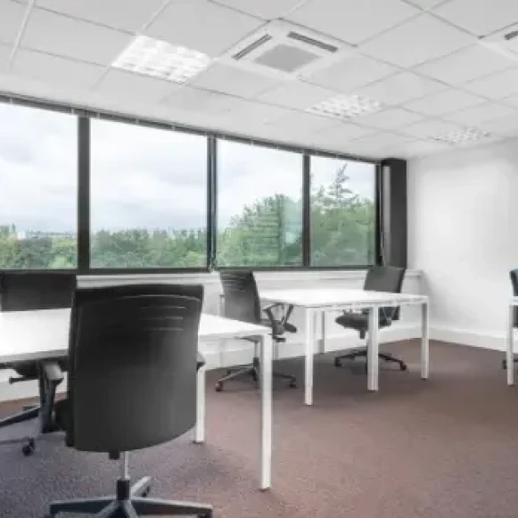 Bureau privé 15 m² 3 postes Coworking Boulevard de Leeds Lille 59777 - photo 5