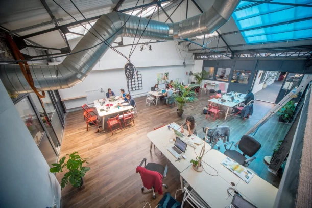 Open Space - 75019 - 4 postes - 200€