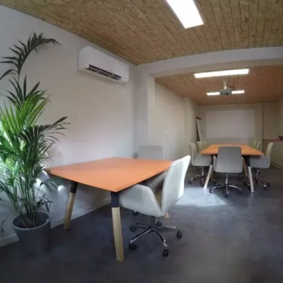 Open Space  6 postes Coworking Rue Judaïque Bordeaux 33000 - photo 8