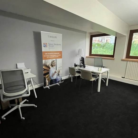 Bureau privé 17 m² 4 postes Location bureau Avenue d'Italie Paris 75013 - photo 2