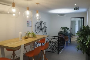 Bureau privé - 75017 - 6 postes - 2280€