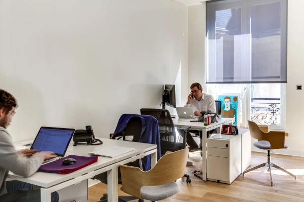 Bureau privé - 75009 - 6 postes - 7449€