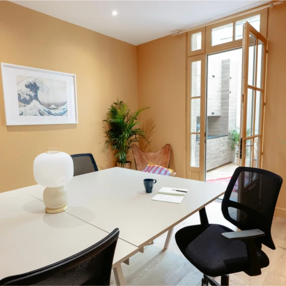 Espace indépendant 62 m² 8 postes Coworking Impasse Margaux Bordeaux 33000 - photo 1