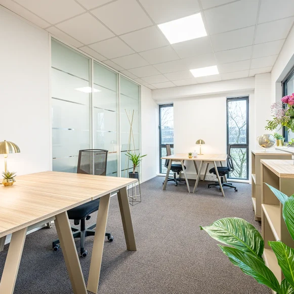 Bureau privé 20 m² 4 postes Coworking Rue des Hérons Entzheim 67960 - photo 1