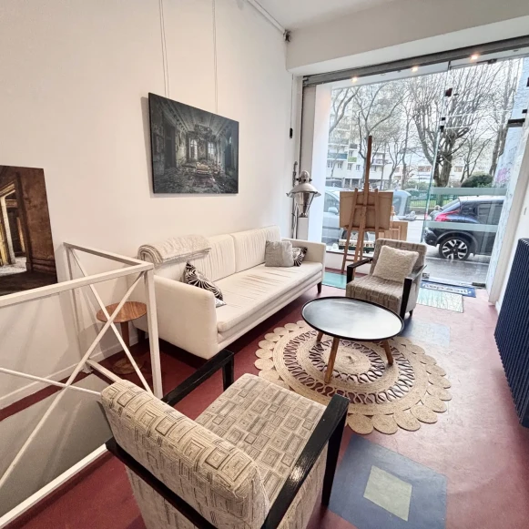 Bureau privé 38 m² 4 postes Location bureau Rue Peclet Paris 75015 - photo 12