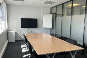 Bureau privé - 69007 - 8 postes - 1900€