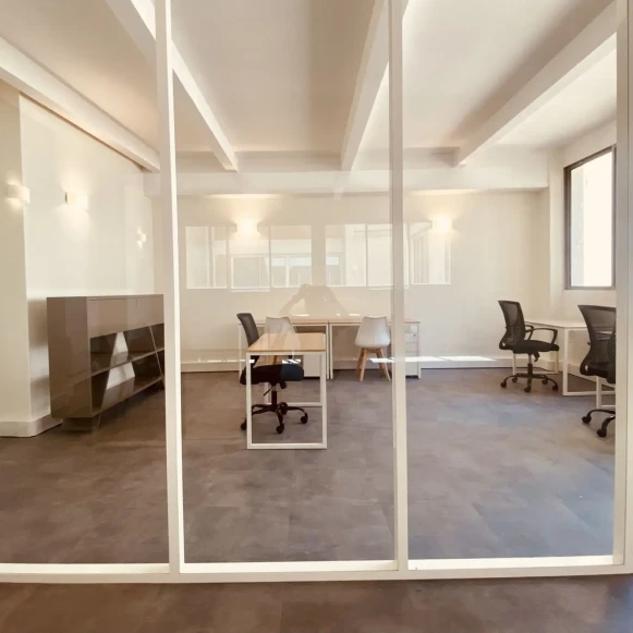 Espace indépendant 37 m² 8 postes Coworking Rue Marcadet Paris 75018 - photo 1