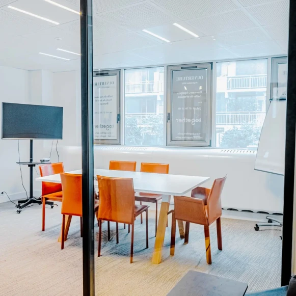Bureau privé 30 m² 6 postes Coworking Rue de Rouvray Neuilly-sur-Seine 92200 - photo 6