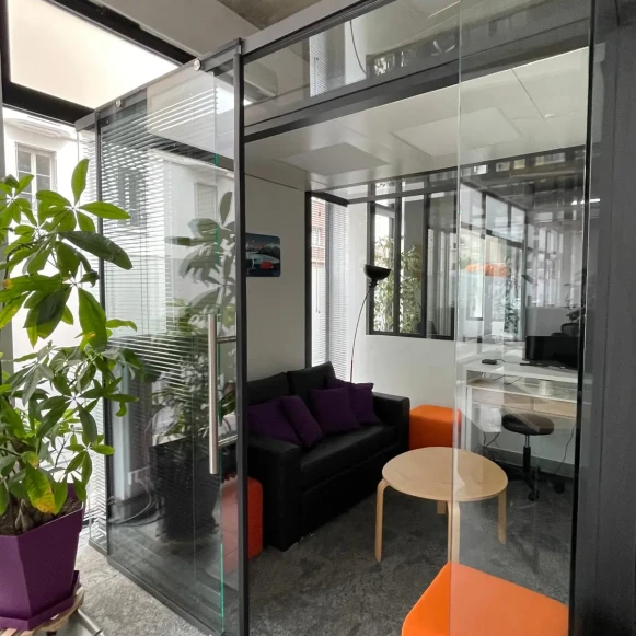 Bureau privé 55 m² 5 postes Location bureau Rue de la République Vanves 92170 - photo 3