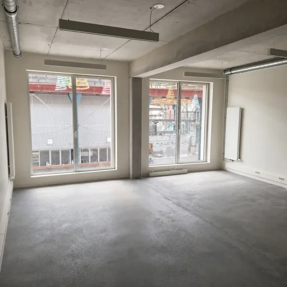 Bureau privé 41 m² 6 postes Coworking Passage de l'Internationale Lille 59800 - photo 1
