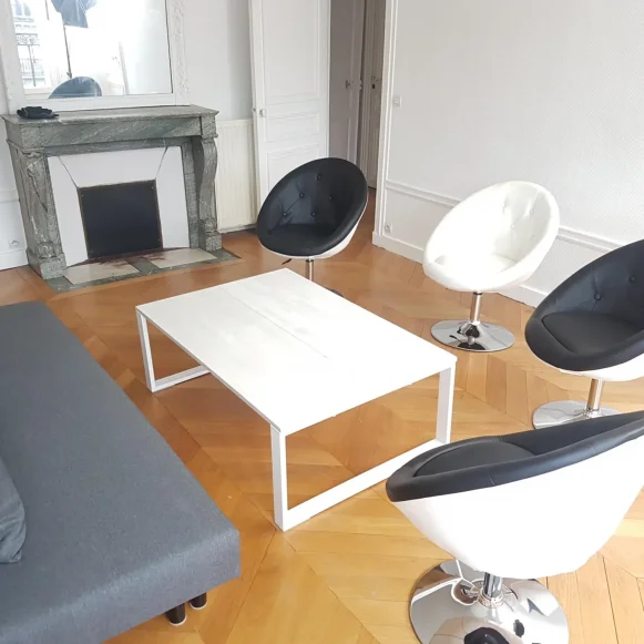 Bureau privé 62 m² 7 postes Location bureau Boulevard de Bonne Nouvelle Paris 75010 - photo 7