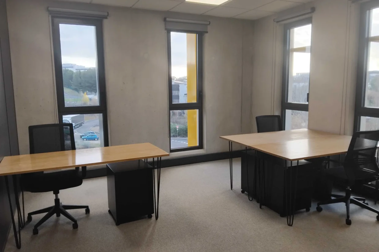 Bureau privé - 34080 - 3 postes - 1189€