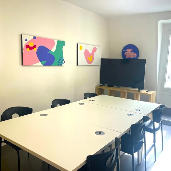 Bureau privé 18 m² 4 postes Coworking Rue de Cîteaux Paris 75012 - photo 4