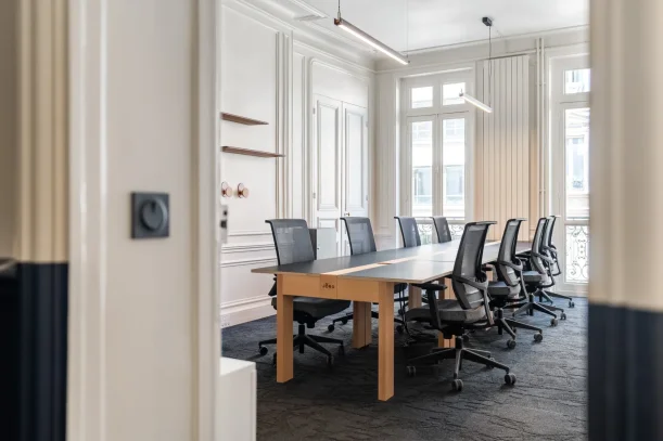 Espace indépendant - 75009 - 36 postes - 27000€