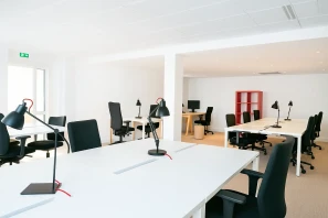 Bureau privé - 92200 - 24 postes - 8000€