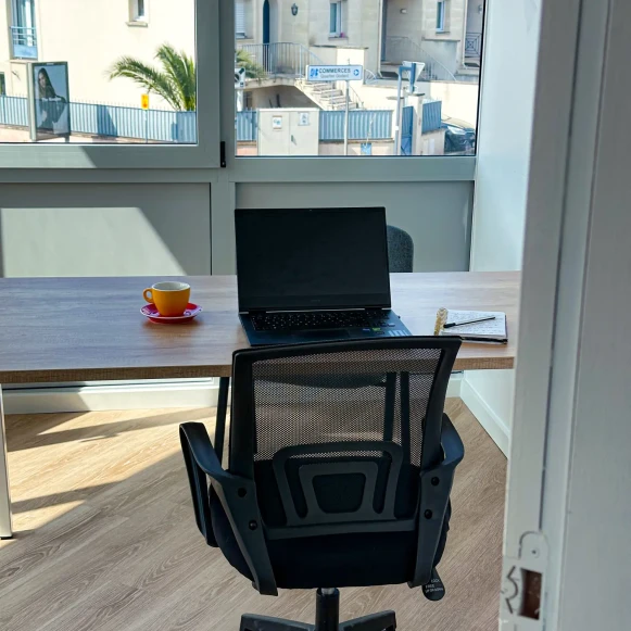 Bureau privé 10 m² 1 poste Location bureau Rue Théophile Gautier Le Bouscat 33110 - photo 5