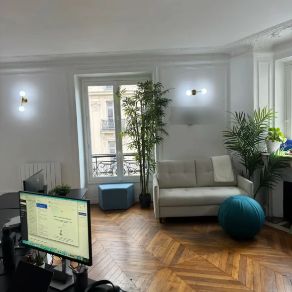 Bureau privé 35 m² 4 postes Location bureau Rue Laffitte Paris 75009 - photo 7