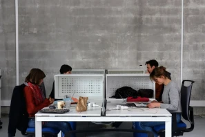 Open Space - 65420 - 12 postes - 170€