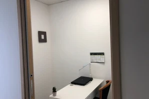 Bureau privé - 83130 - 1 poste - 315€