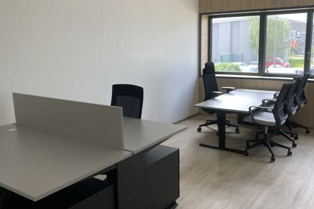 Bureau privé - 01000 - 3 postes - 1150€