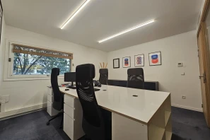 Bureau privé - 75008 - 4 postes - 2500€
