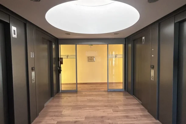 Bureau privé - 93500 - 15 postes - 1936€