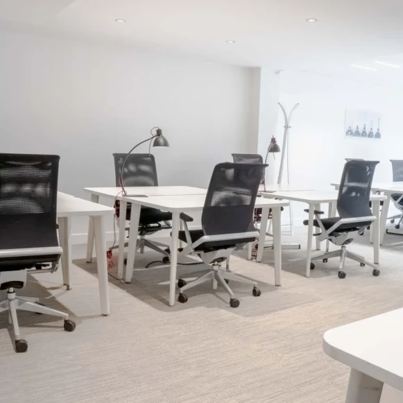 Bureau privé 90 m² 22 postes Location bureau Rue de Villiers Neuilly-sur-Seine 92200 - photo 4