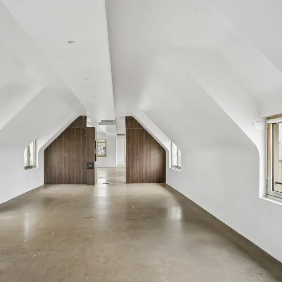 Espace indépendant 651 m² 92 postes Location bureau Rue d'Hauteville Paris 75010 - photo 1